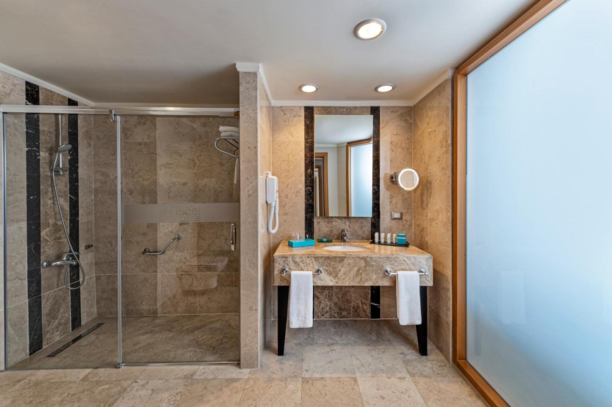 Susesi Luxury