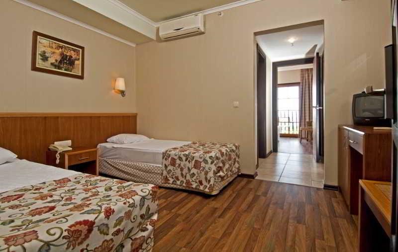 Jacaranda Beach Luxury Club 5* Belek