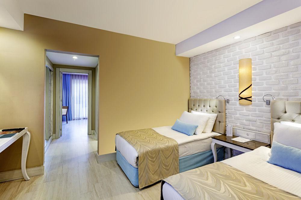 Jacaranda Beach Luxury Club 5*