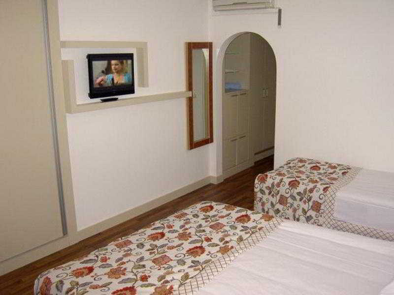 Jacaranda Beach Luxury Club Hotel 5*