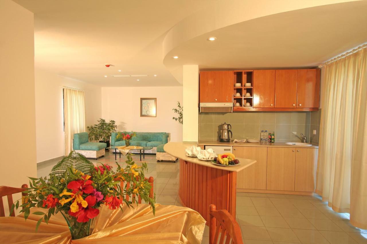 Altis & Hotel