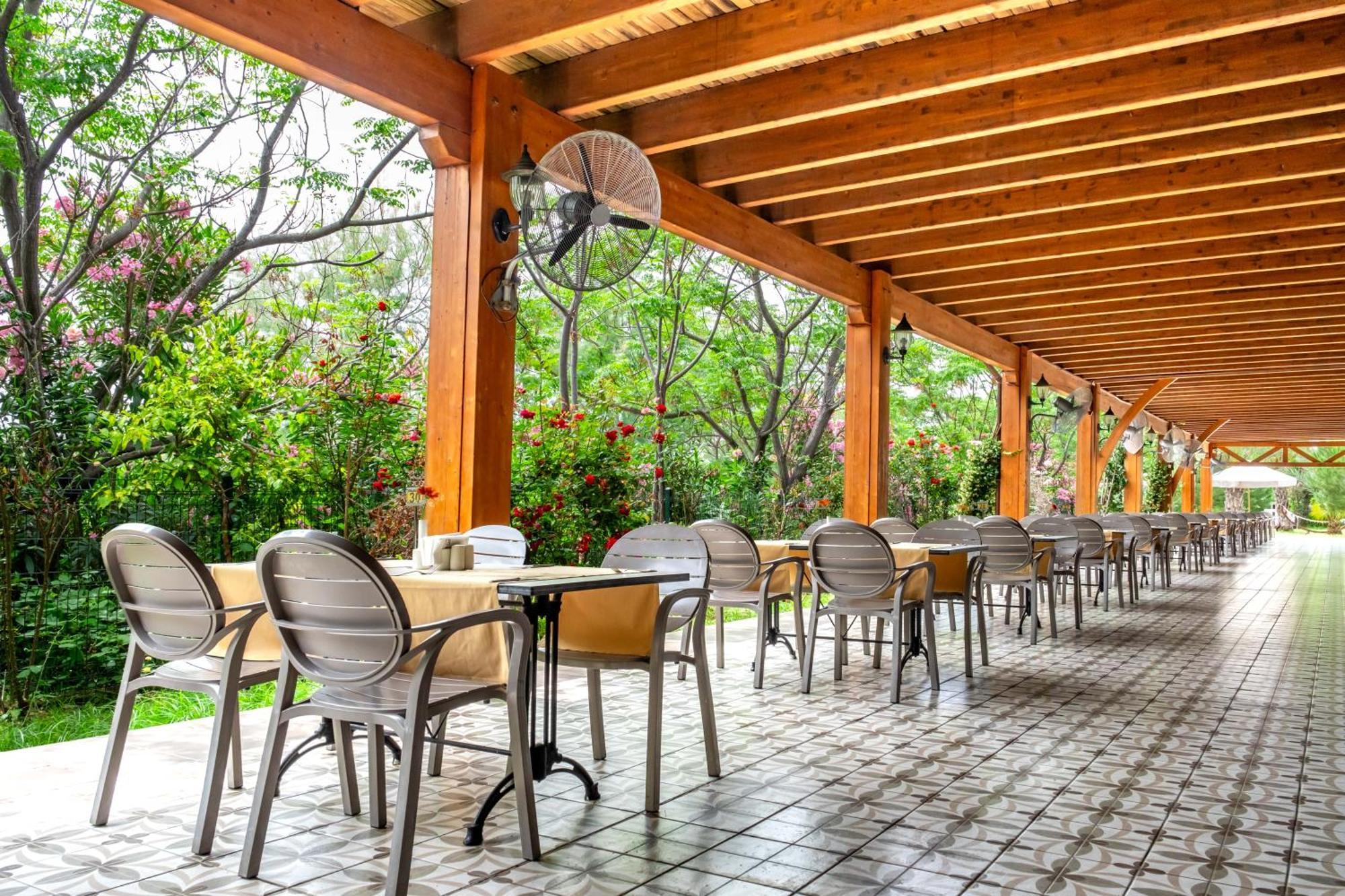 Port Nature Luxury Hotel