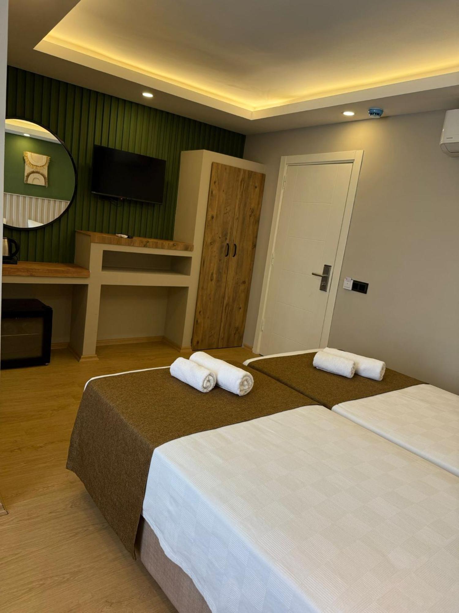 Hotel Red Castle & Pub Belek